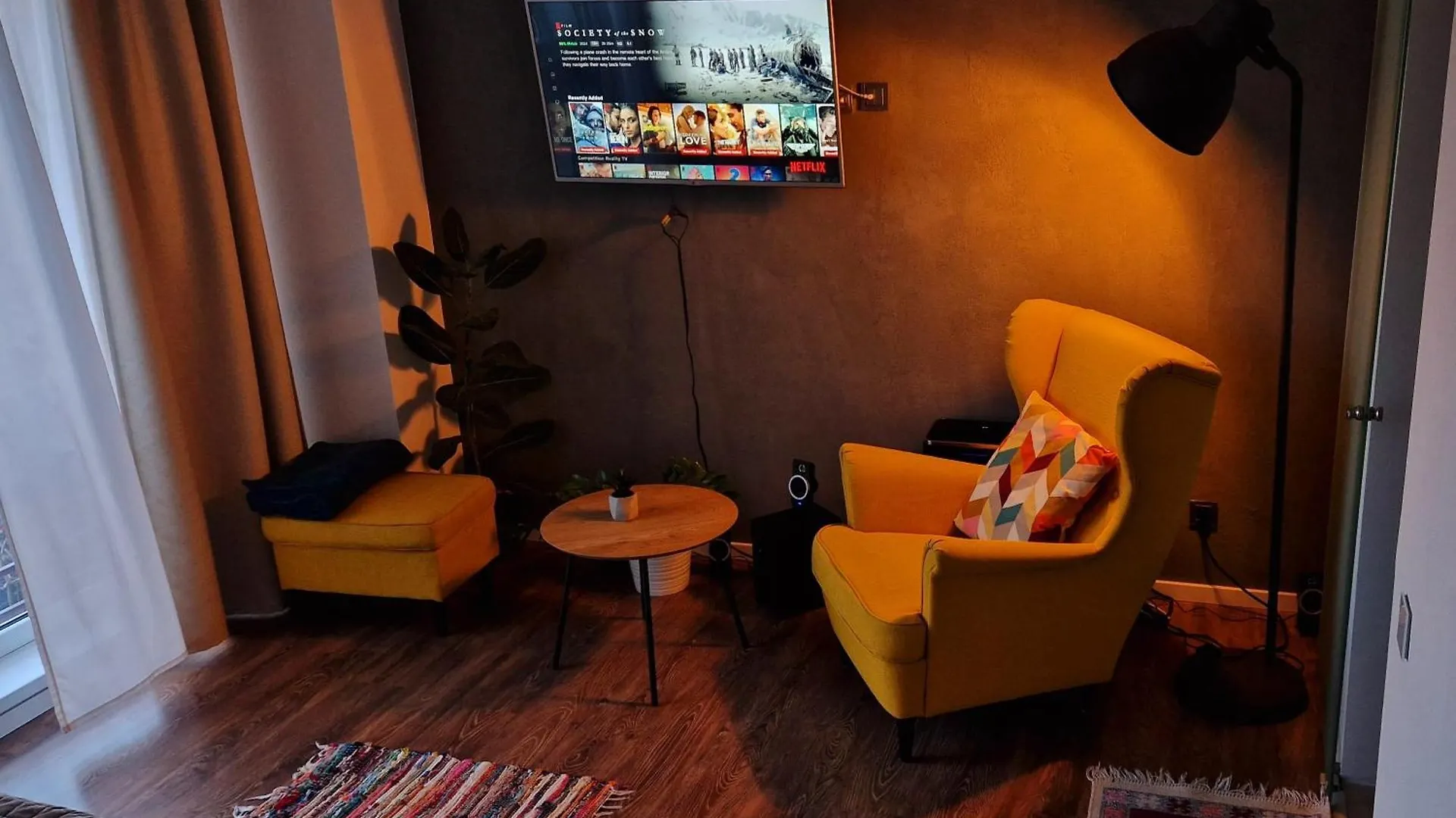 Apartament Free Parking & Self Check-In Westside Studio Near The Lake, Lacul Morii, Near Metro Stations Sector 6 Bucureşti
