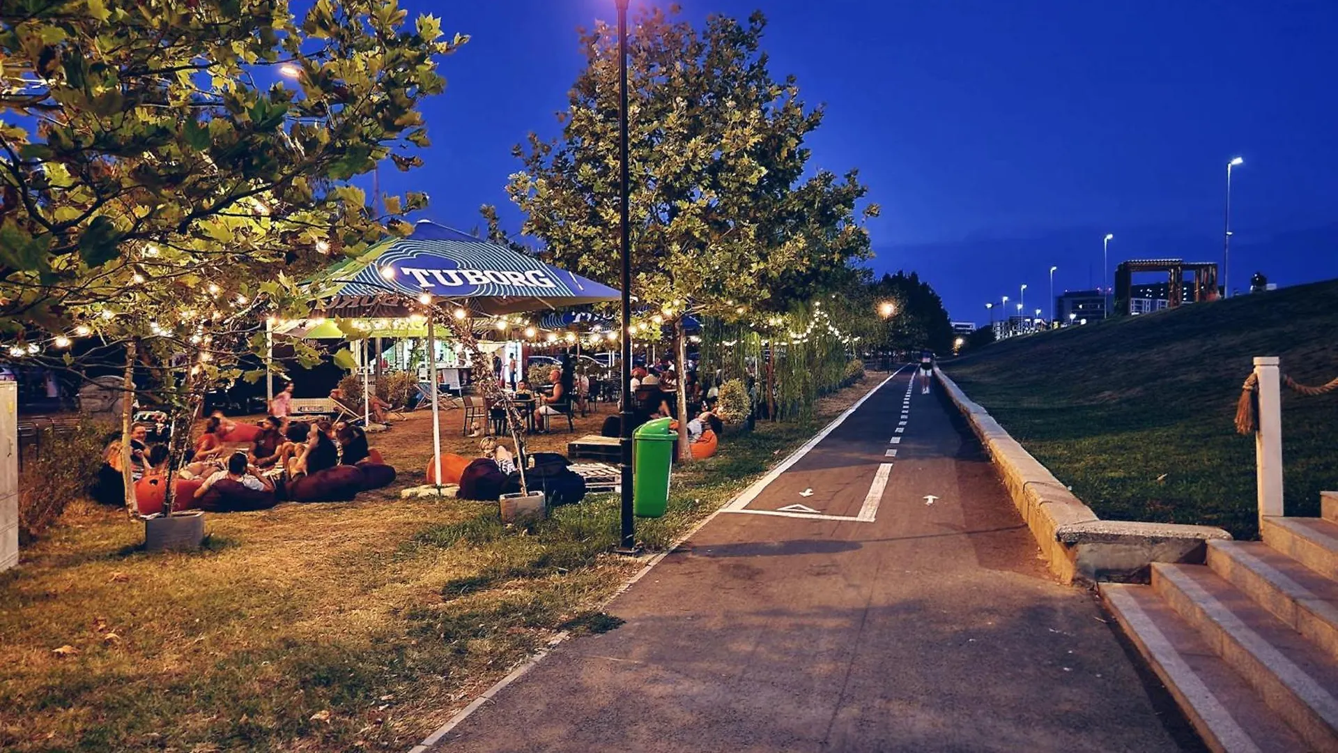 Free Parking & Self Check-In Westside Studio Near The Lake, Lacul Morii, Near Metro Stations Sector 6 Bucureşti